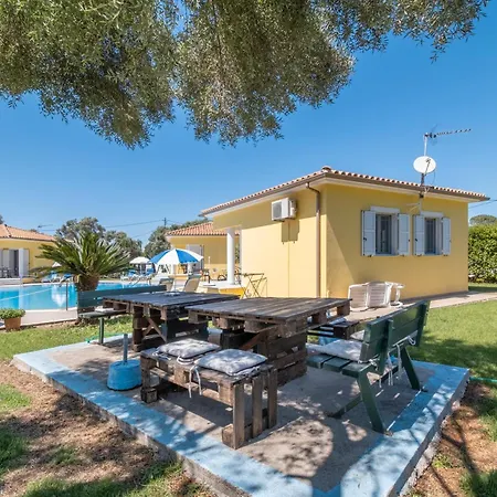 Iliachtida Studio-villas Лефкада