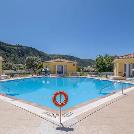 Iliachtida Studio-villas *