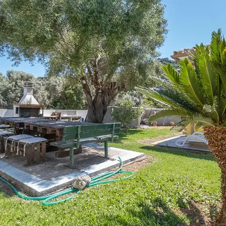 Iliachtida Studio-villas * Lefkáda