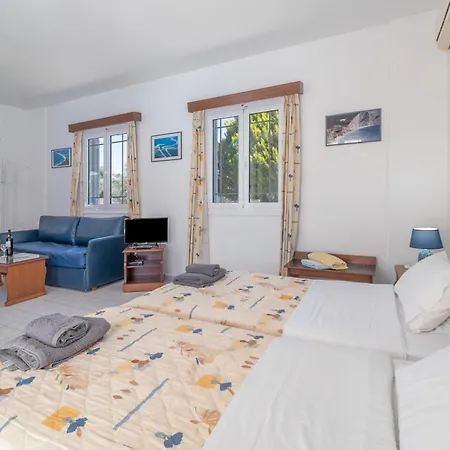 Nyaraló Iliachtida Studio-villas