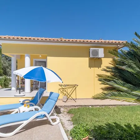 Dom wakacyjny Iliachtida Studio-villas Lefkáda