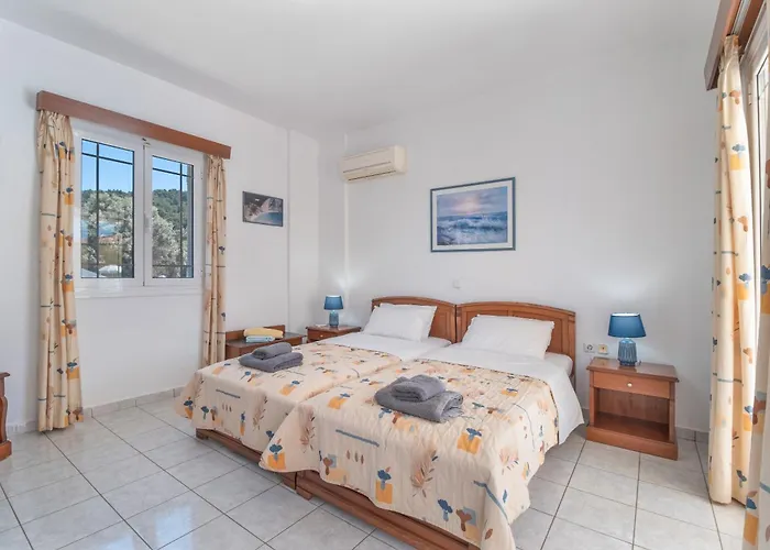 Iliachtida Studio-villas * Lefkáda