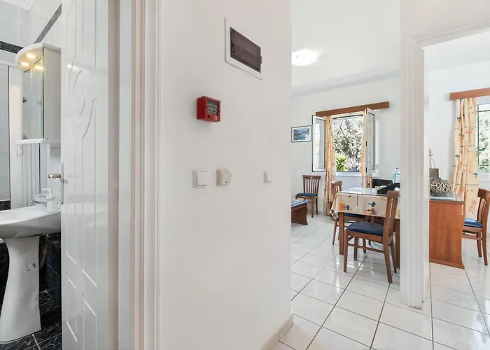 Iliachtida Studio-villas *